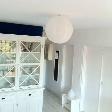 Flat 50m & Center