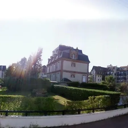 Flat 50m & Center Cabourg