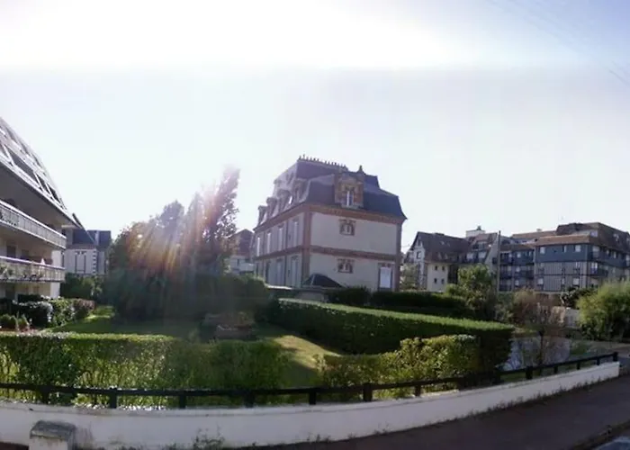 Flat 50m & Center Cabourg